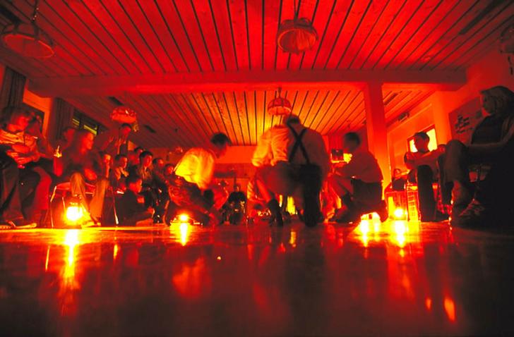 Soir&eacute;e folklorique