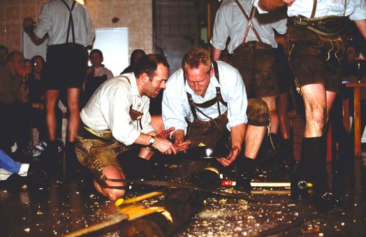 Soir&eacute;e folklorique